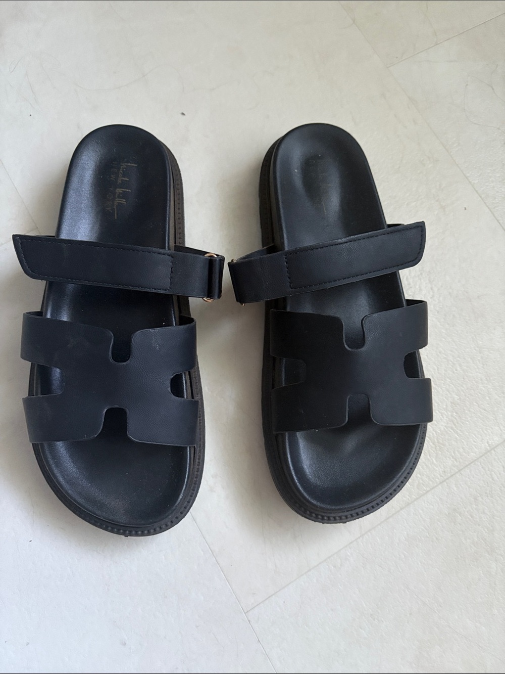 Nicole Miller Black Leather Slide Sandals with Cutout Straps